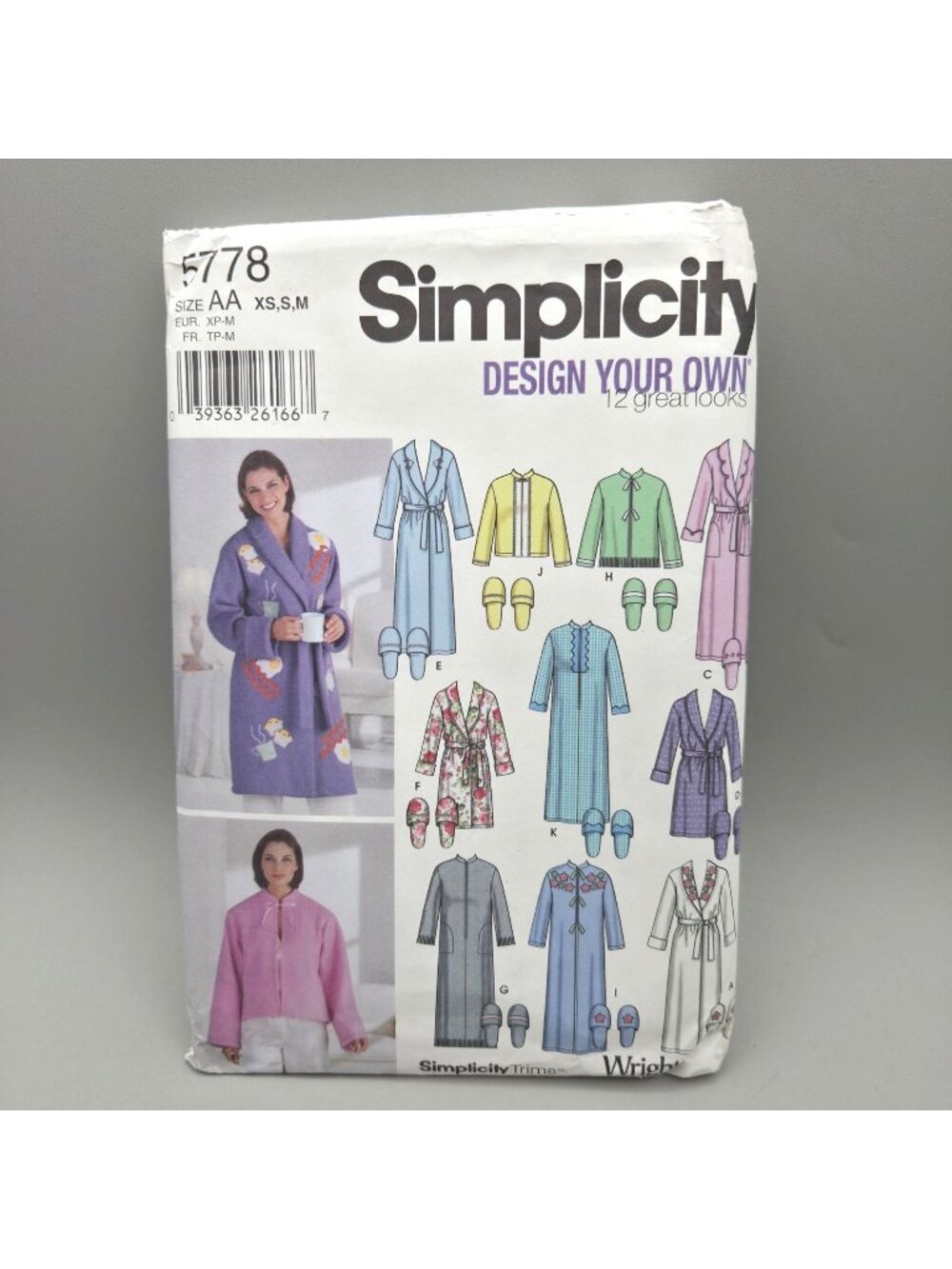 Simplicity 5778 Design Your Own Sewing Pattern Robes & Slippers XS S M Uncut